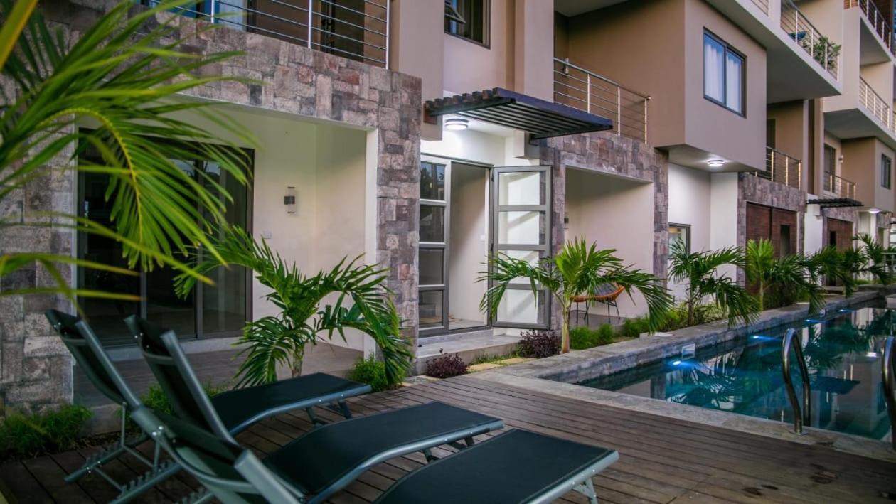 Luxury Westwood Apartment+Pool Flic-en-Flacq Habitación foto